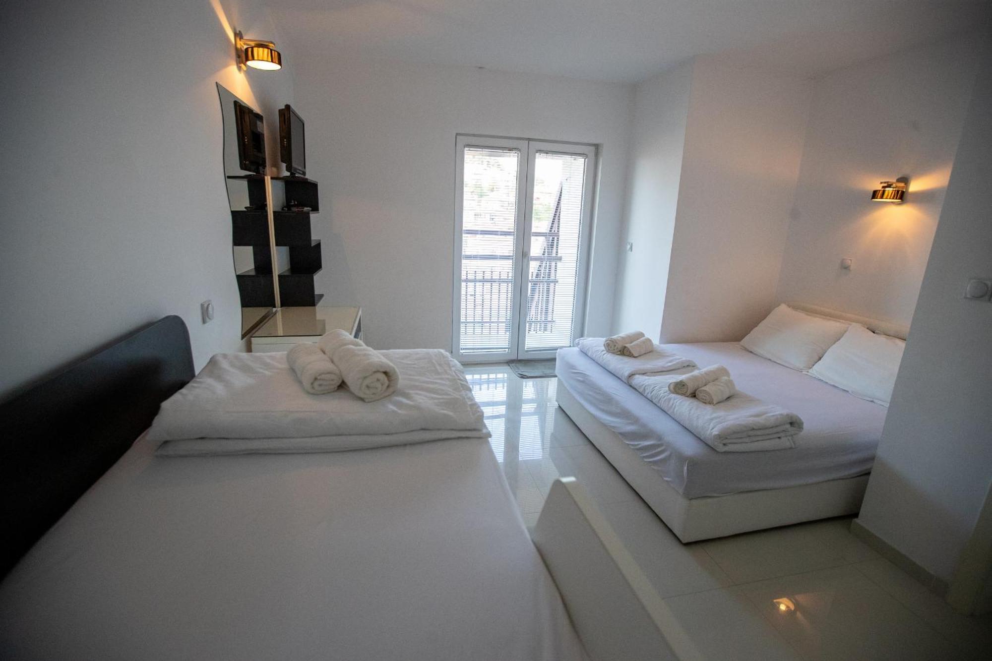 Lake View Double Balcony City Center Apartment In Охрид Экстерьер фото